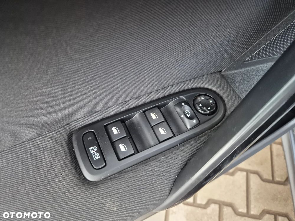Peugeot 508 HDi FAP 140 Active - 12