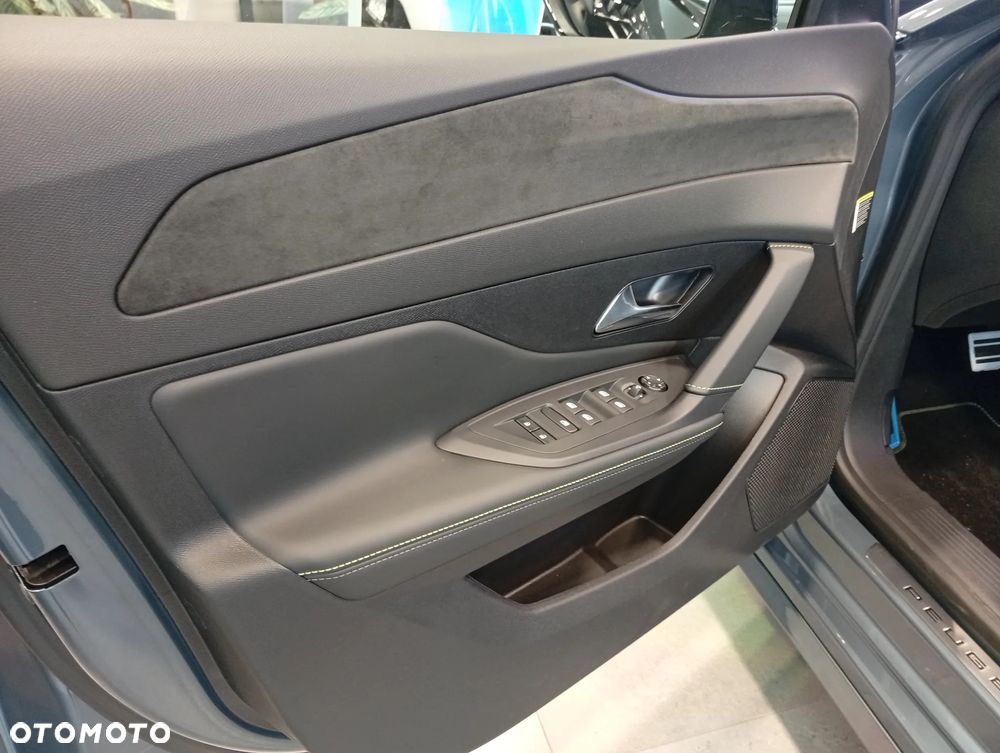 Peugeot 308 1.6 Hybrid PHEV GT E-DCS7 - 8