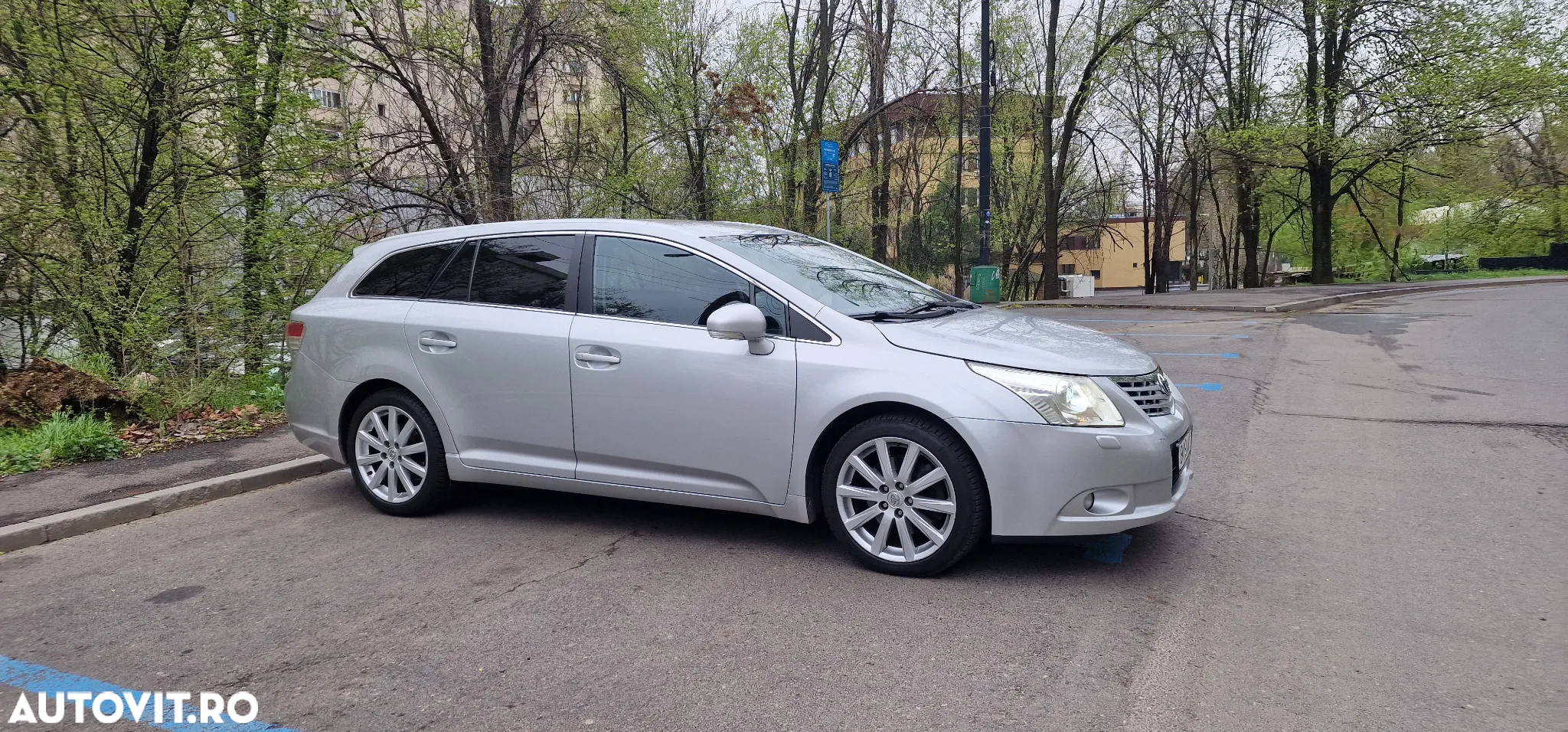 Toyota Avensis 2.2 D-4D Elegance - 3