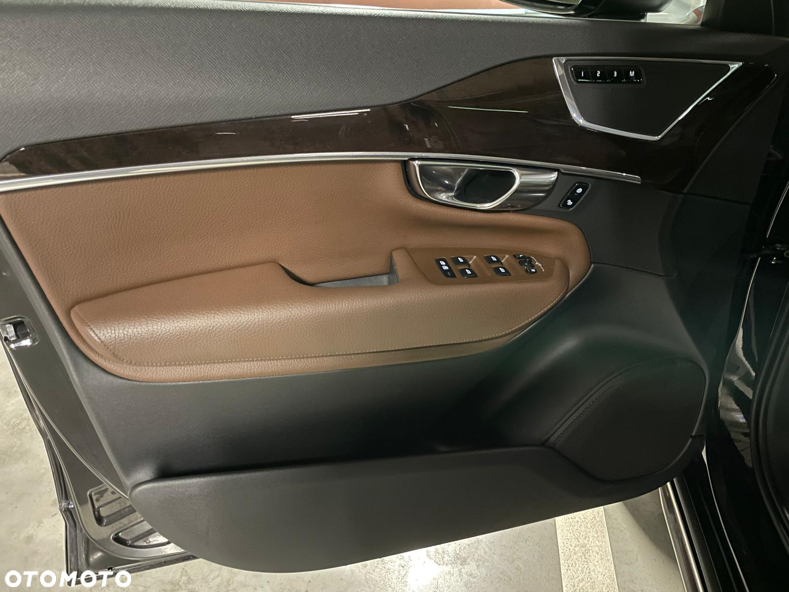 Volvo XC 90 T6 AWD Momentum 7os - 18