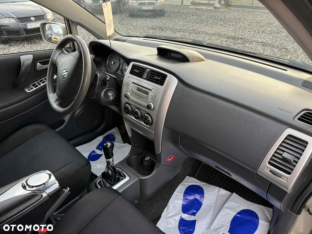 Suzuki Liana 1.6 Comfort - 14