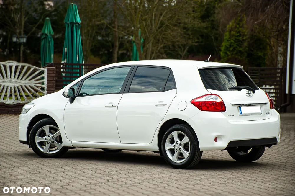 Toyota Auris 1.6 Executive - 15