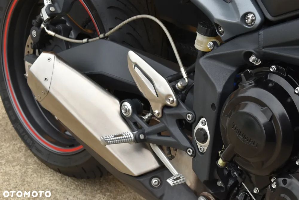 Triumph Street Triple - 39