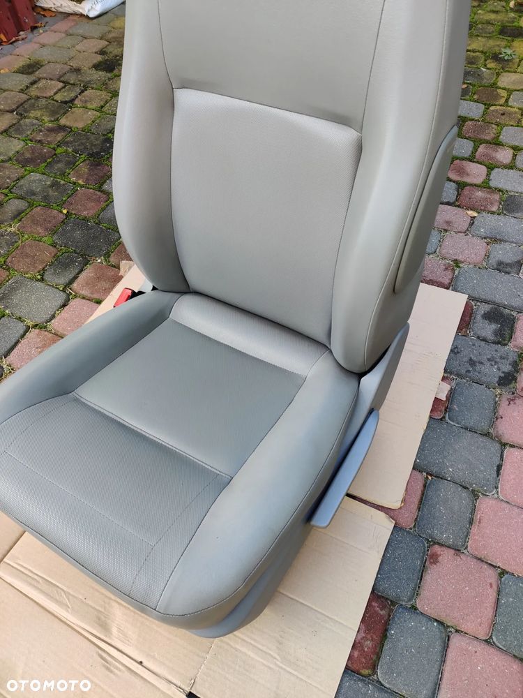 Fotel Kierowcy / Pasażera Skaj VW Transporter T5 T6 AIRBAG - 3
