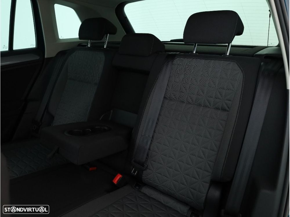 VW Tiguan 1.4 TSI eHybrid Life DSG - 18