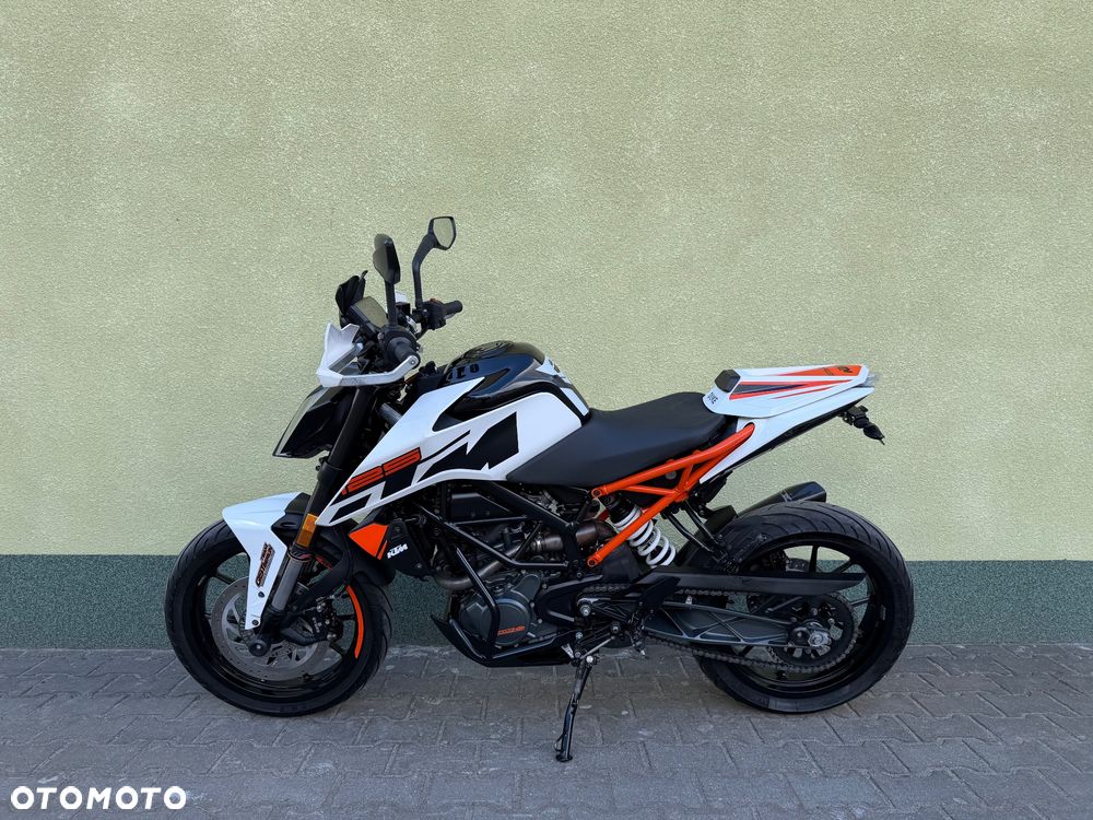 KTM Duke - 25