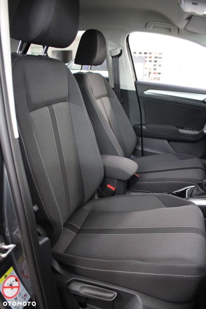 Volkswagen T-Roc - 8