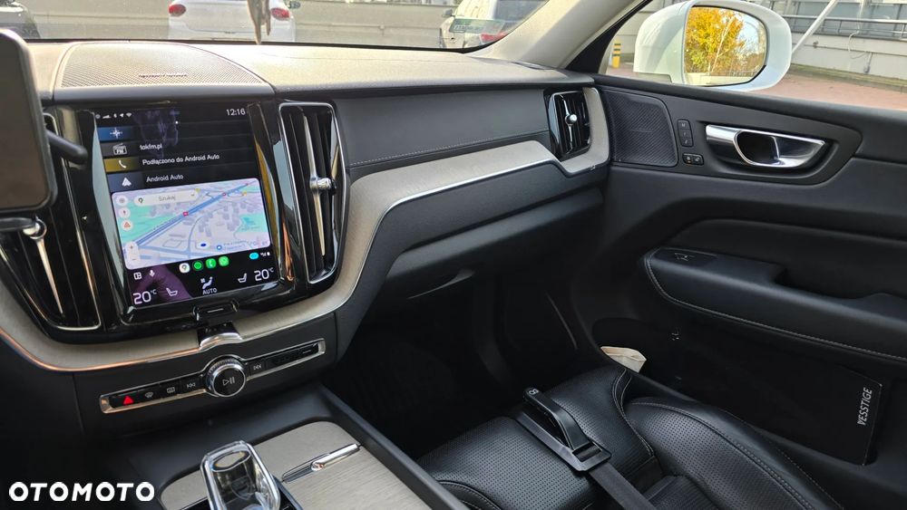 Volvo XC 60 D5 AWD Inscription - 22