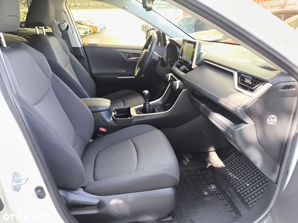 Toyota RAV4 2.0 Comfort 4x2 - 22