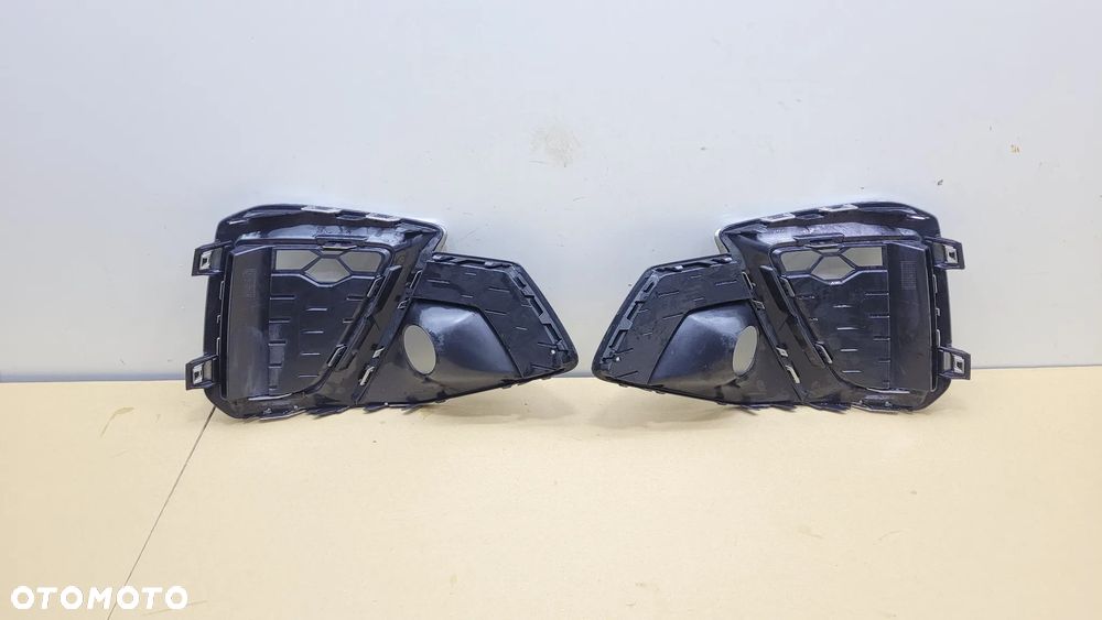 AUDI A4 B9 LIFT S-LINE KRATKA ZDERZAKA LEWA PRAWA 8W0807681AM 8W0807682AM - 2