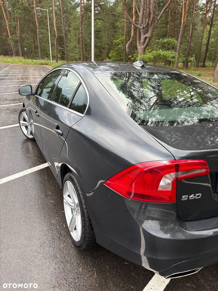 Volvo S60 T5 Drive-E Momentum - 4