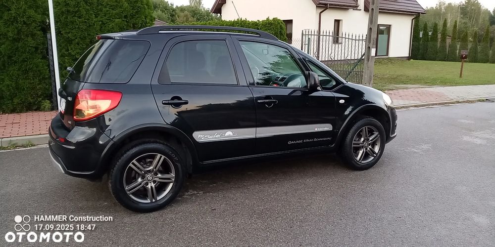 Suzuki SX4 1.6 Premium 4WD - 23