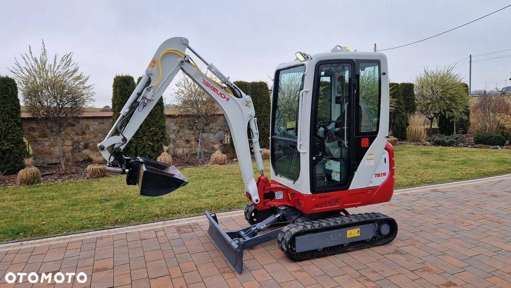 Takeuchi | TB216 | TB 216 - 8