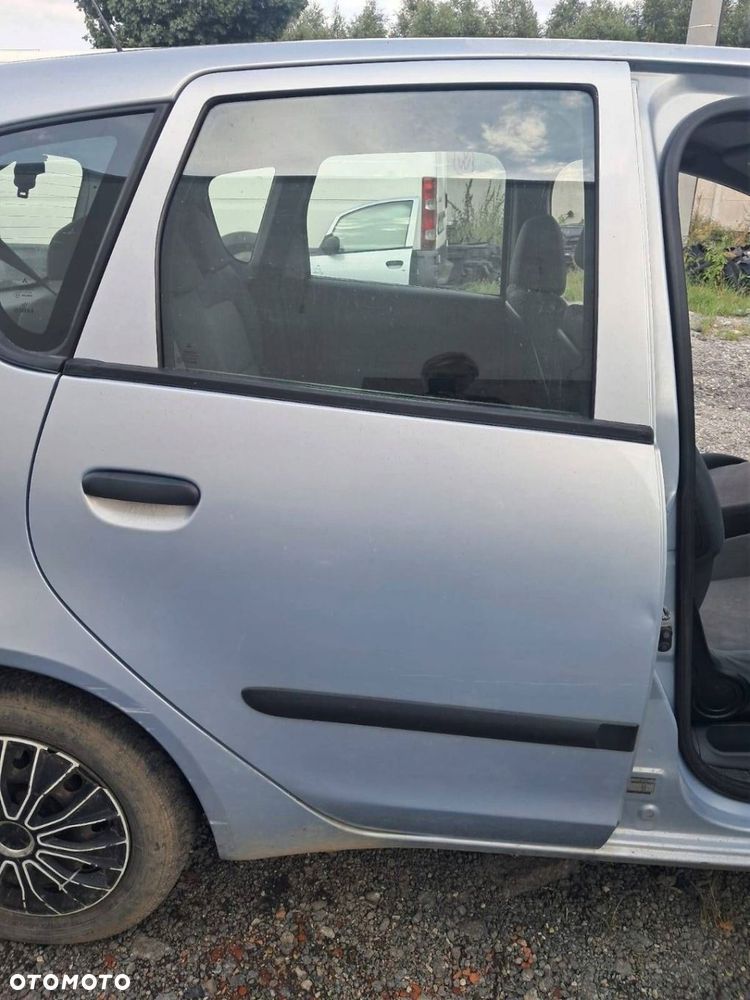 DRZWI TYLNE PRAWE P.T MITSUBISHI COLT Z30 VI 04R KOD LAK 11H - 1