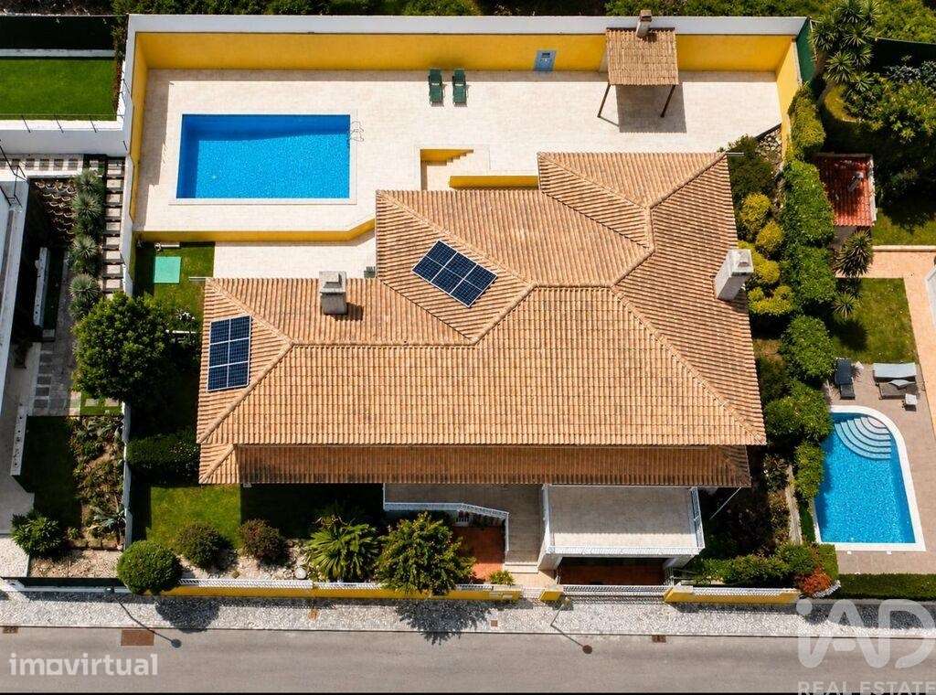 Casa / Villa T5 em Barcarena de 301 m2 - Grande imagem: 2/39