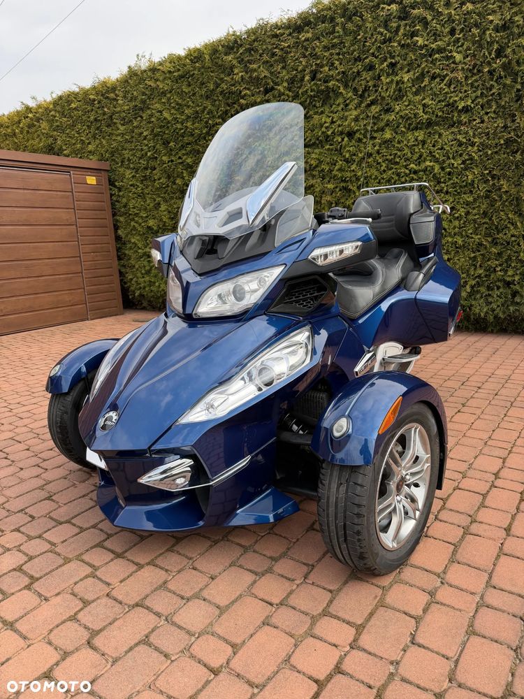 Can-Am Spyder - 2