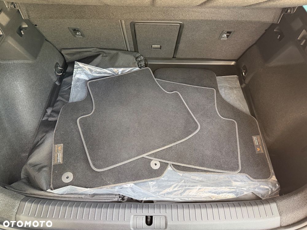 Cupra Formentor 1.5 e-Hybrid DSG - 37