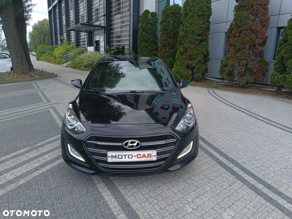 Hyundai i30 blue 1.6 CRDi Style - 2