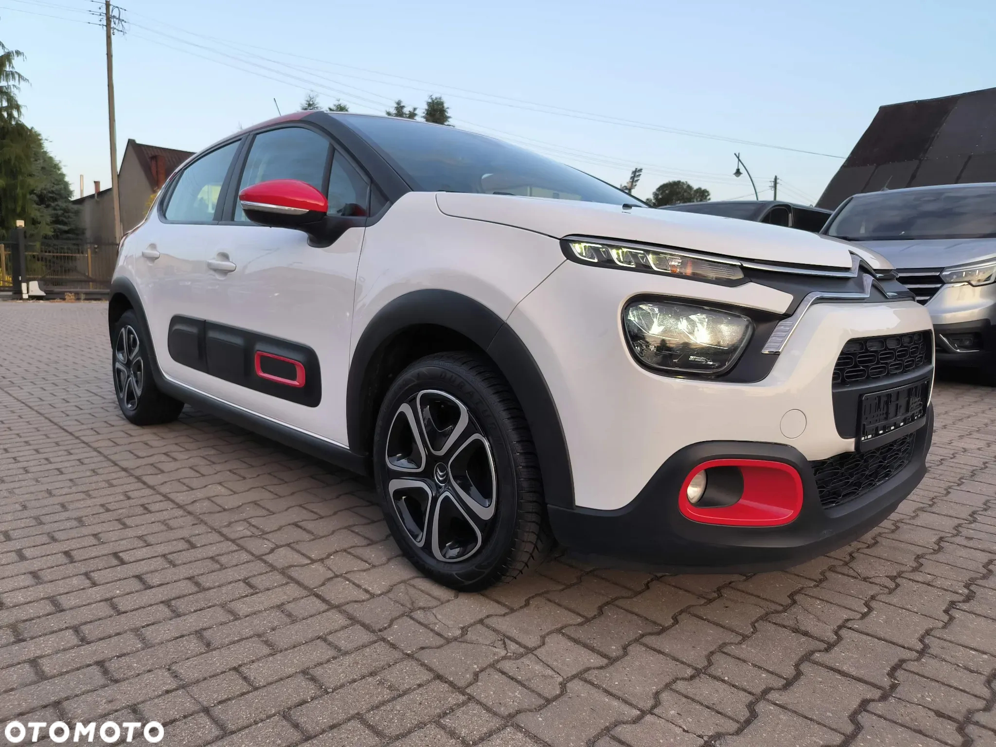Citroën C3 1.2 PureTech Shine - 10