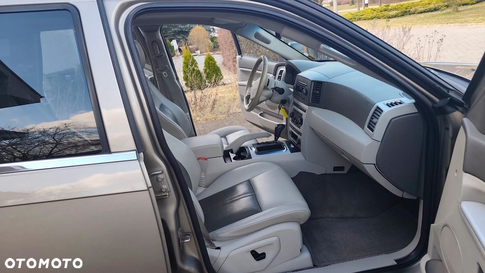 Jeep Grand Cherokee 4.7 Automatik Laredo - 20