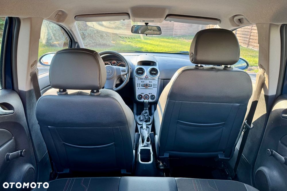 Opel Corsa 1.4 16V 150 Jahre - 17