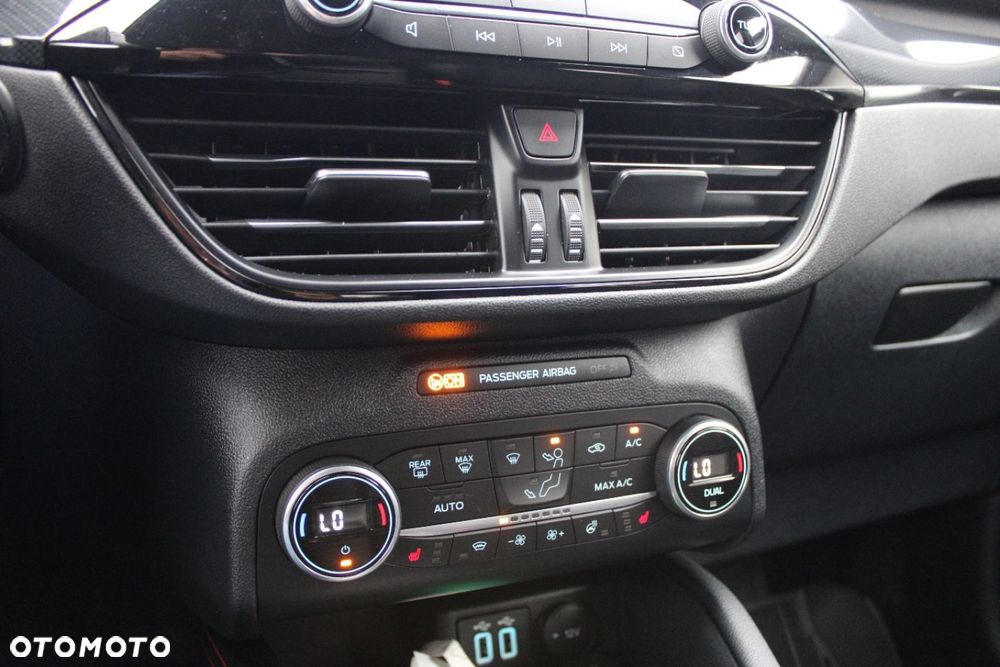 Ford Kuga - 34