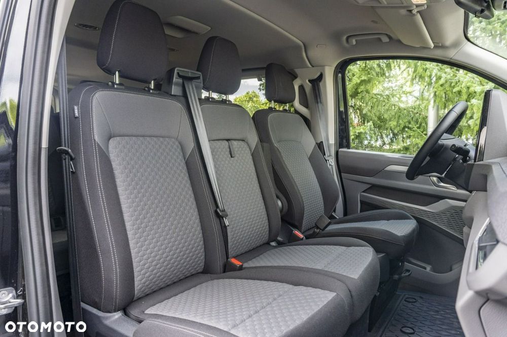 Volkswagen Caravelle - 17