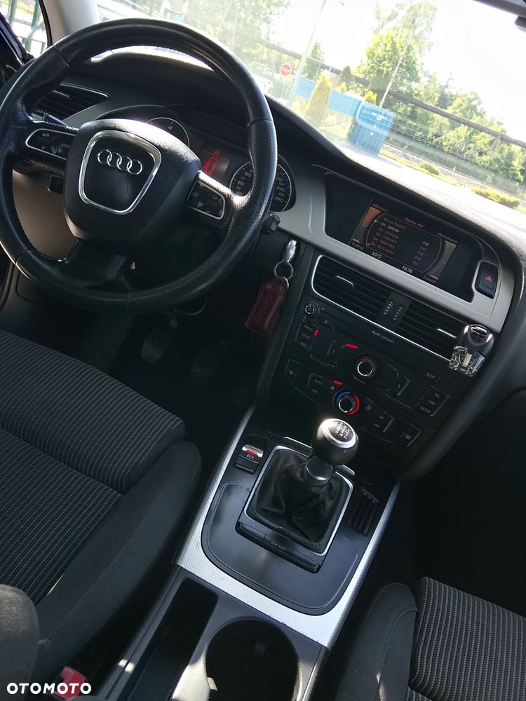 Audi A4 Avant 2.0 TDI - 14