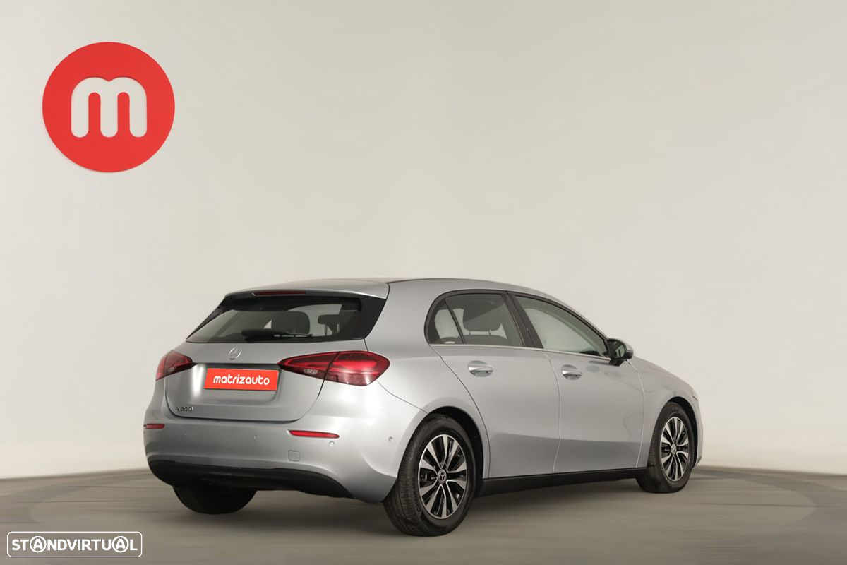 Mercedes-Benz A 200 Standard - 4