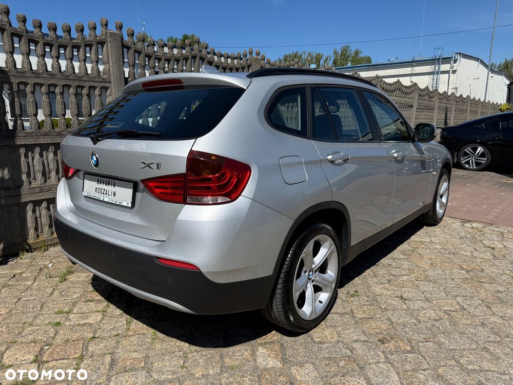 BMW X1 sDrive20d - 11