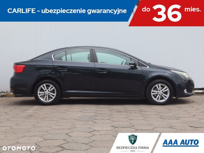 Toyota Avensis - 8
