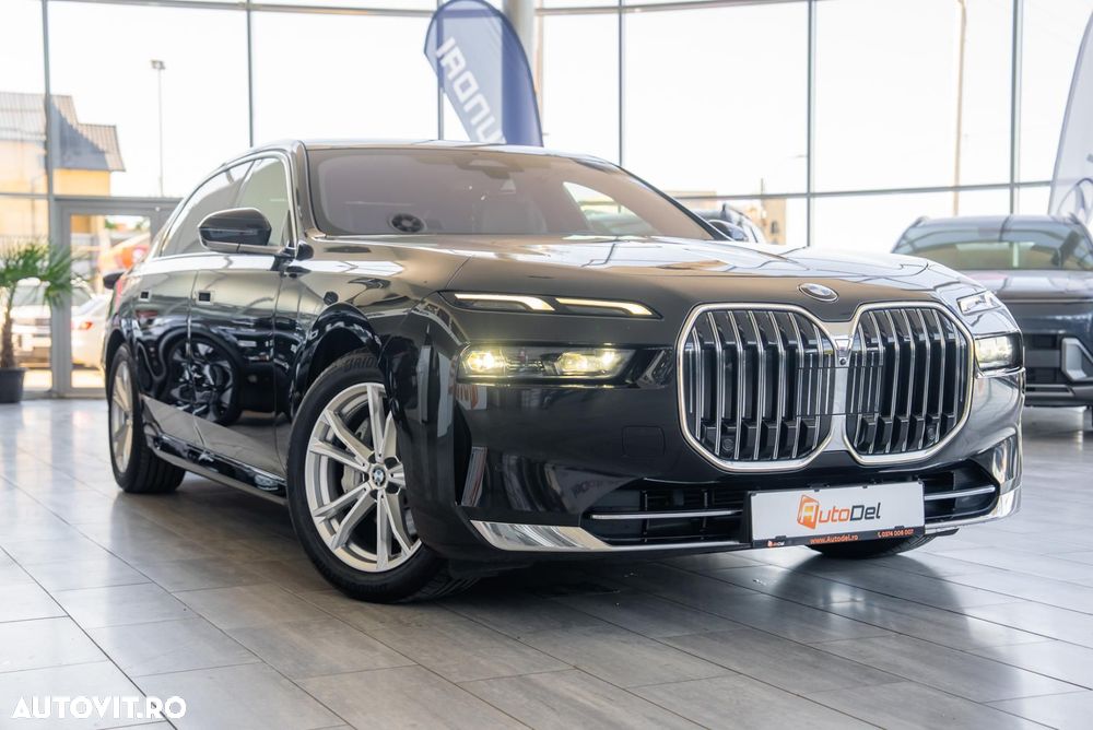 BMW Seria 7 740d xDrive MHEV - 10