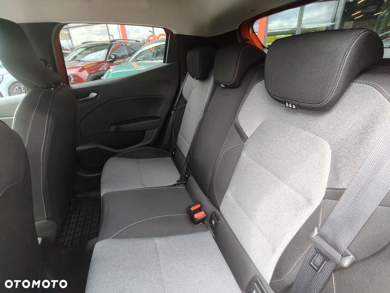 Renault Clio - 15