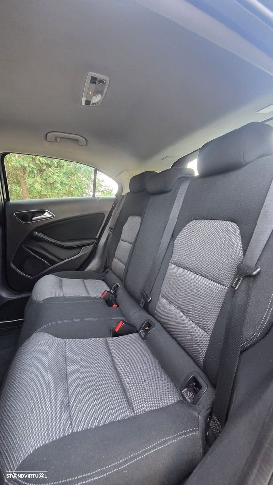 Mercedes-Benz A 180 CDI (BlueEFFICIENCY) Urban - 7