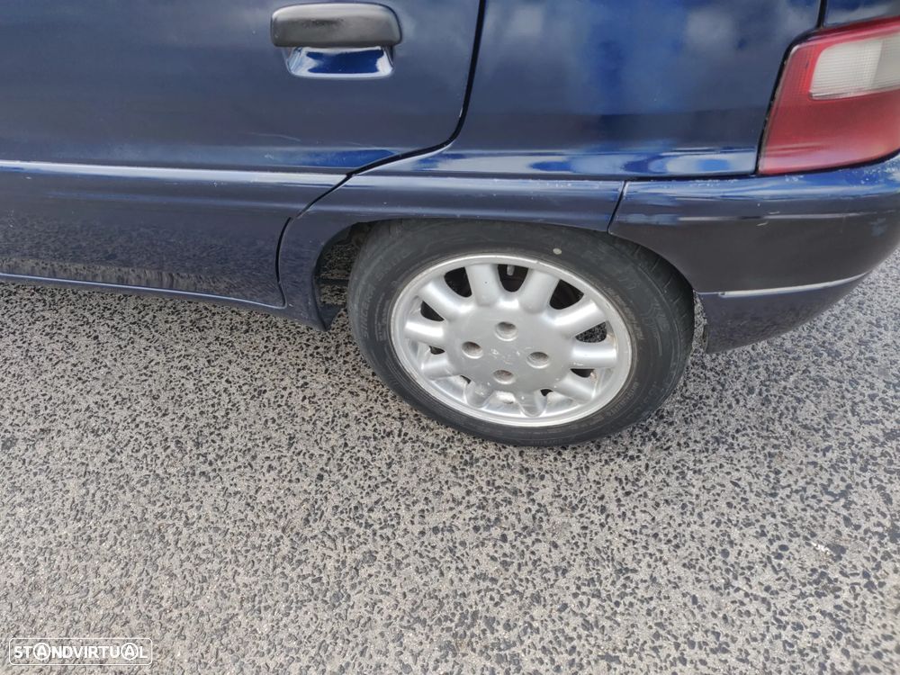 Citroën Saxo 1.5 D Exclusive - 2