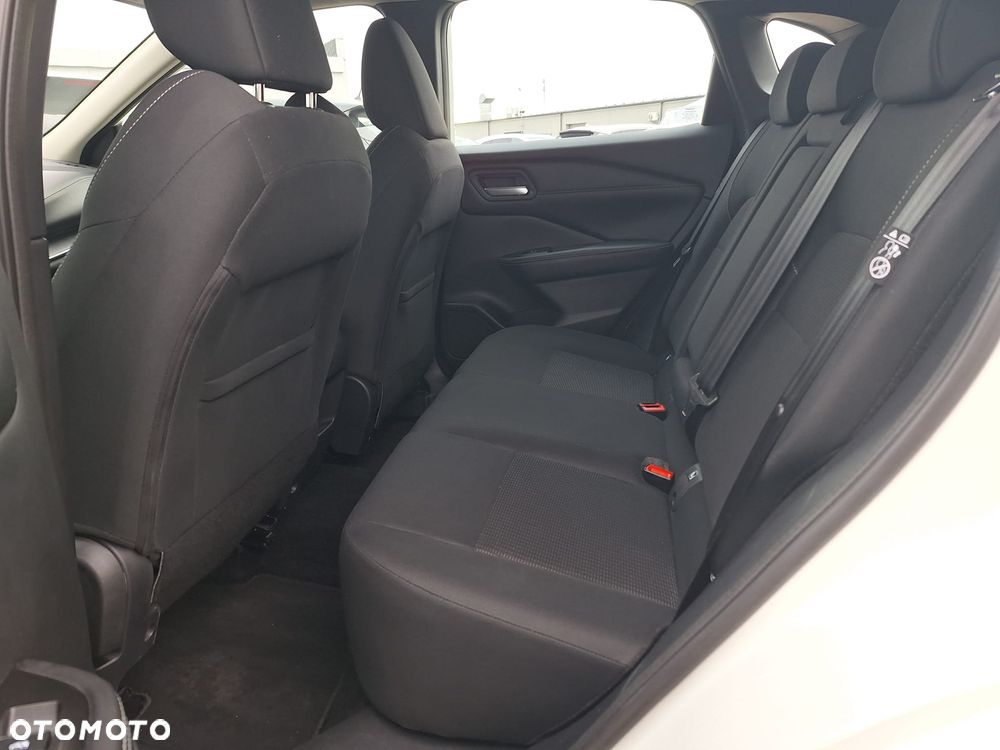 Nissan Qashqai 1.3 DIG-T MHEV Acenta Xtronic - 8