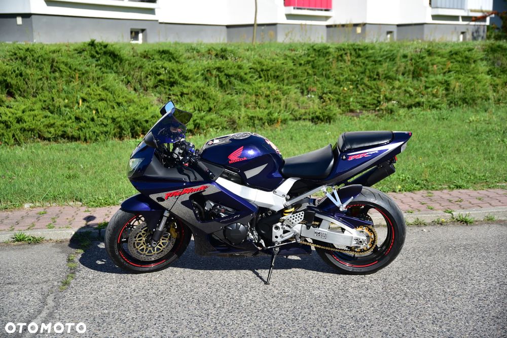 Honda CBR - 8