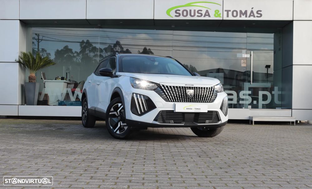 Peugeot 2008 PureTech 130 EAT8 GT - 1