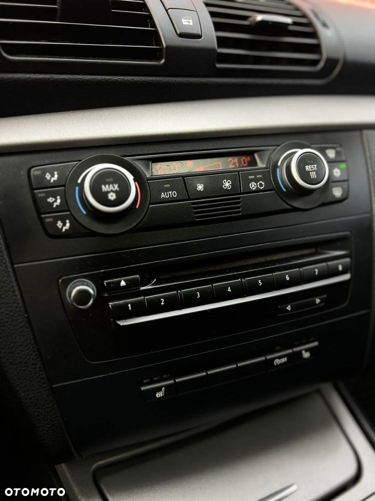 BMW Seria 1 116i - 21