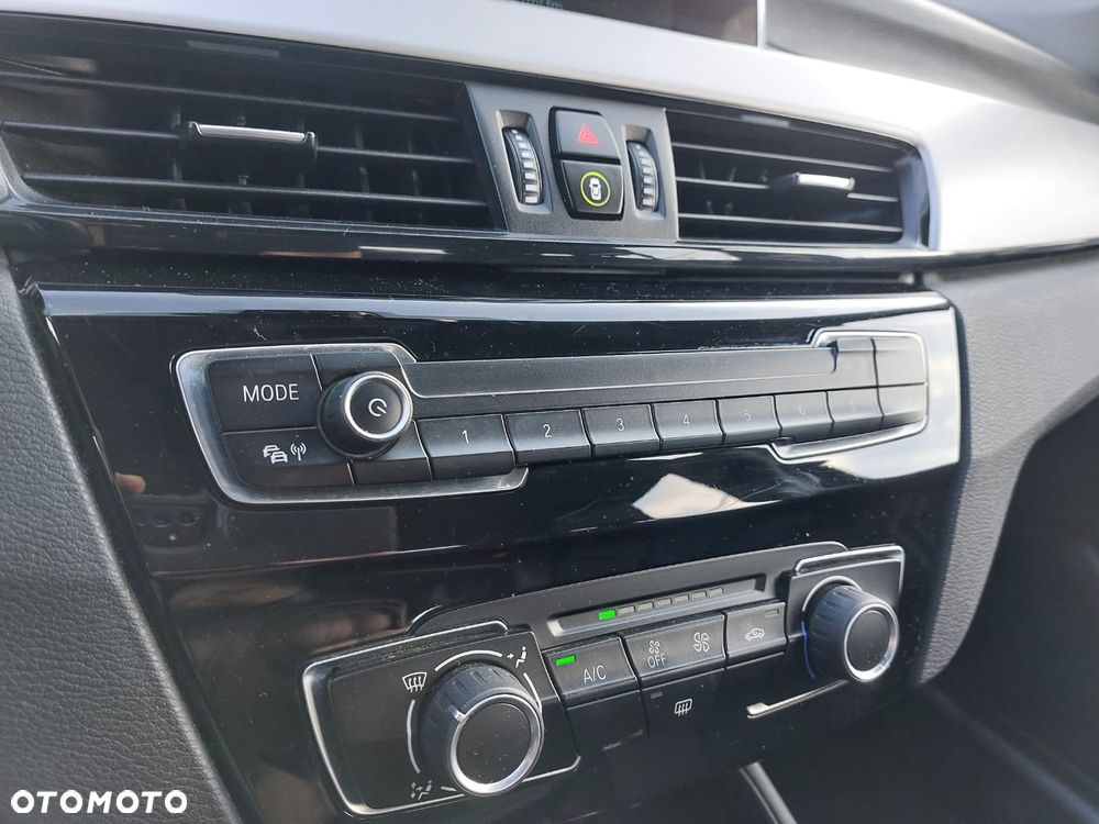 BMW X1 sDrive18i Advantage - 32
