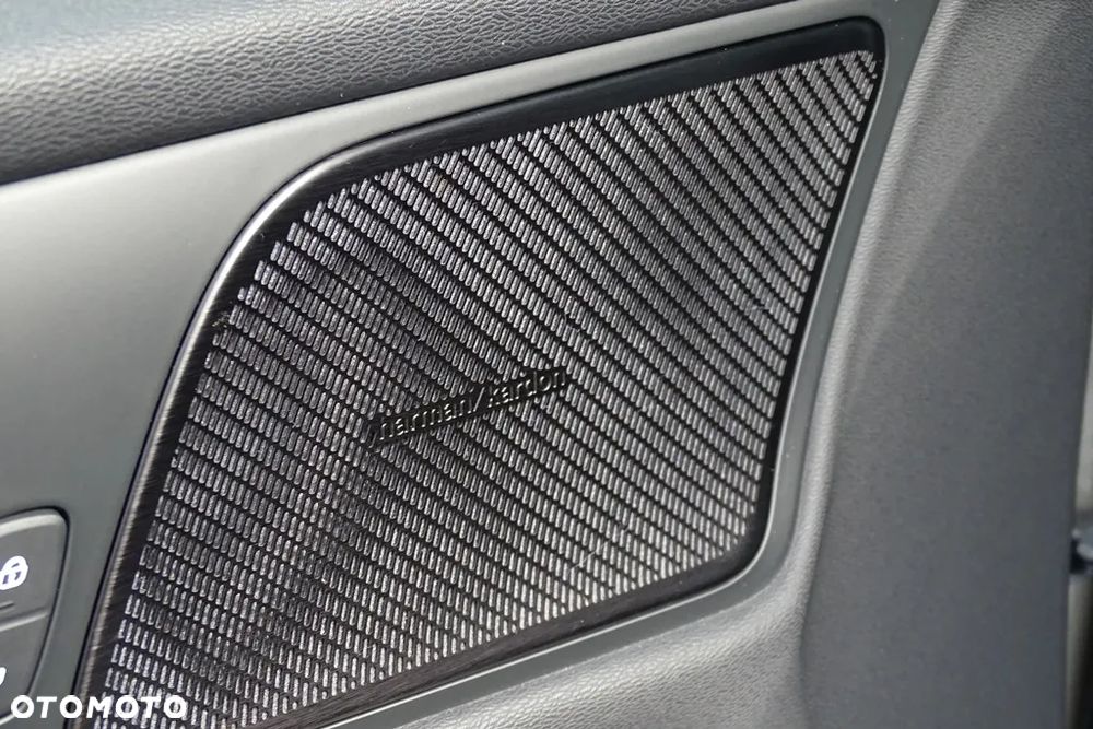Volvo V60 T6 AWD Twin Engine Geartronic R-Design - 22