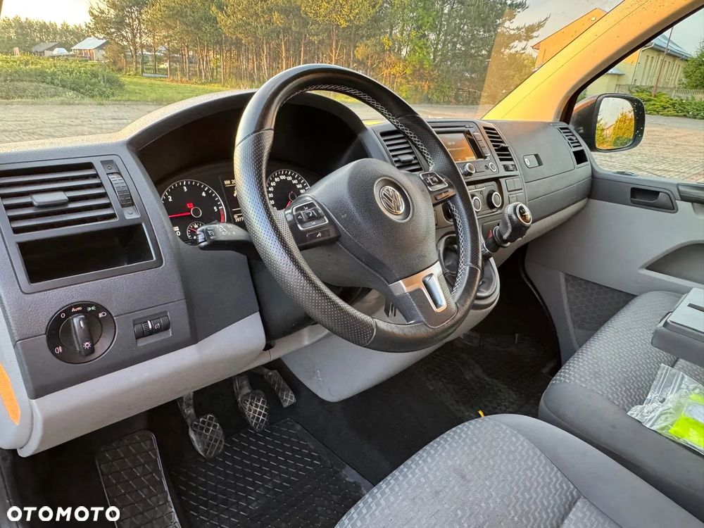 Volkswagen Transporter - 14