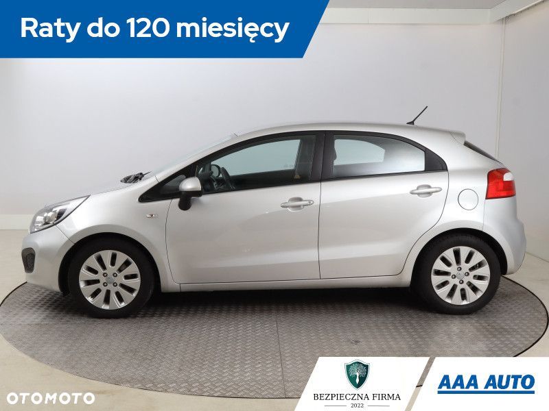 Kia Rio - 4