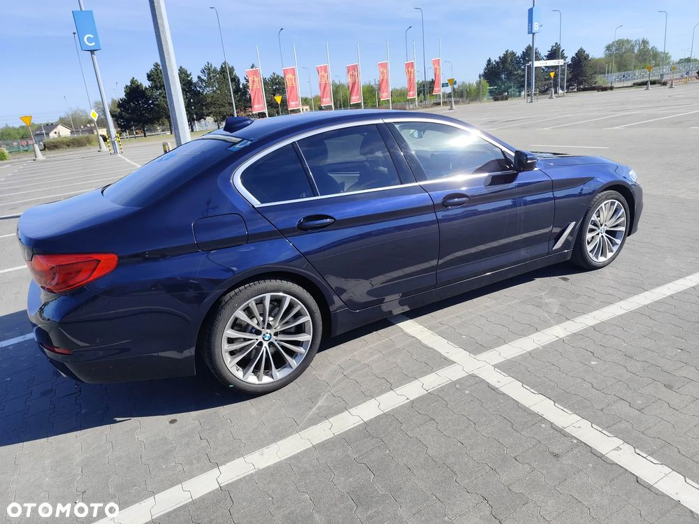 BMW Seria 5 530i GPF xDrive Luxury Line - 10