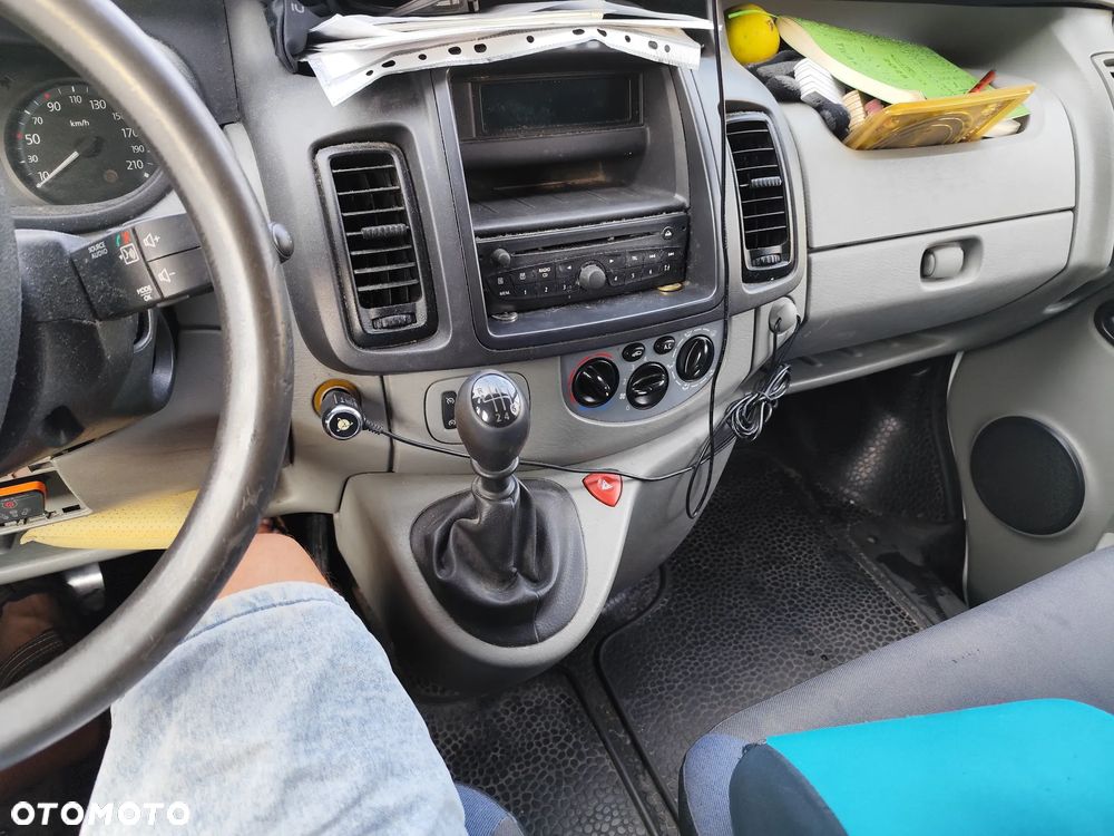 Renault Trafic - 11