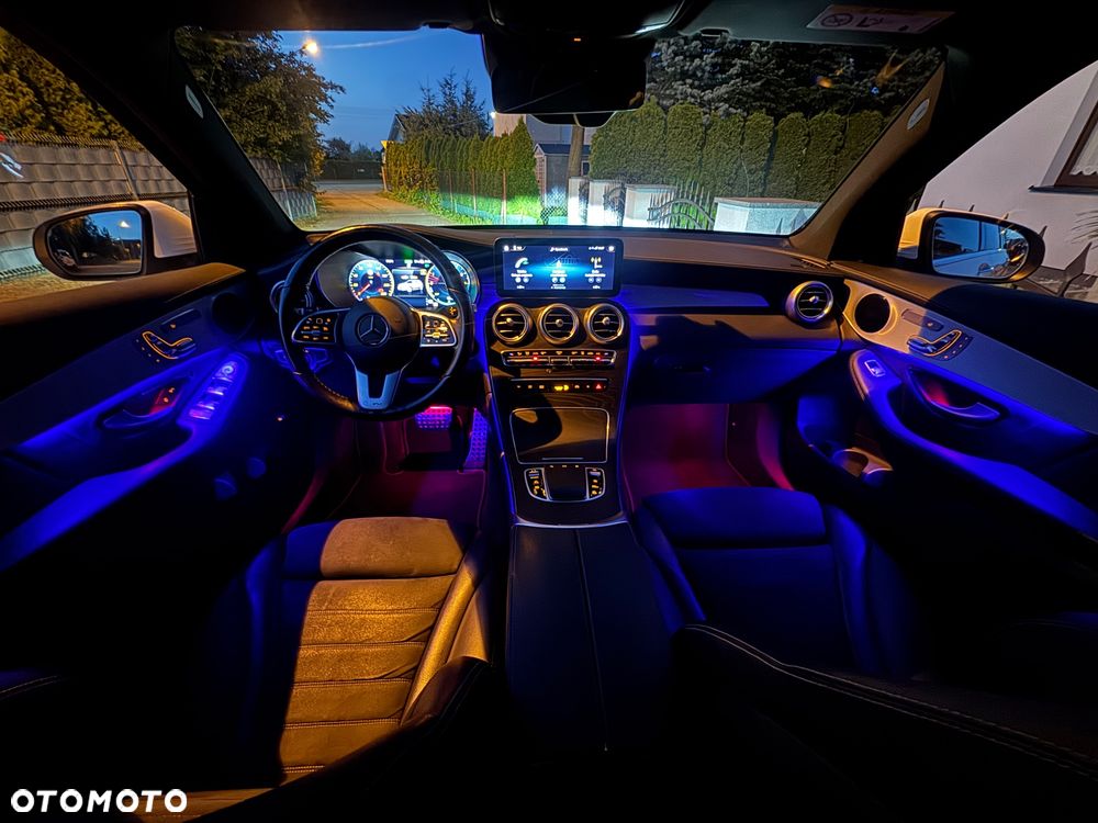 Mercedes-Benz GLC 300 de 4Matic 9G-TRONIC AMG Line Plus - 37