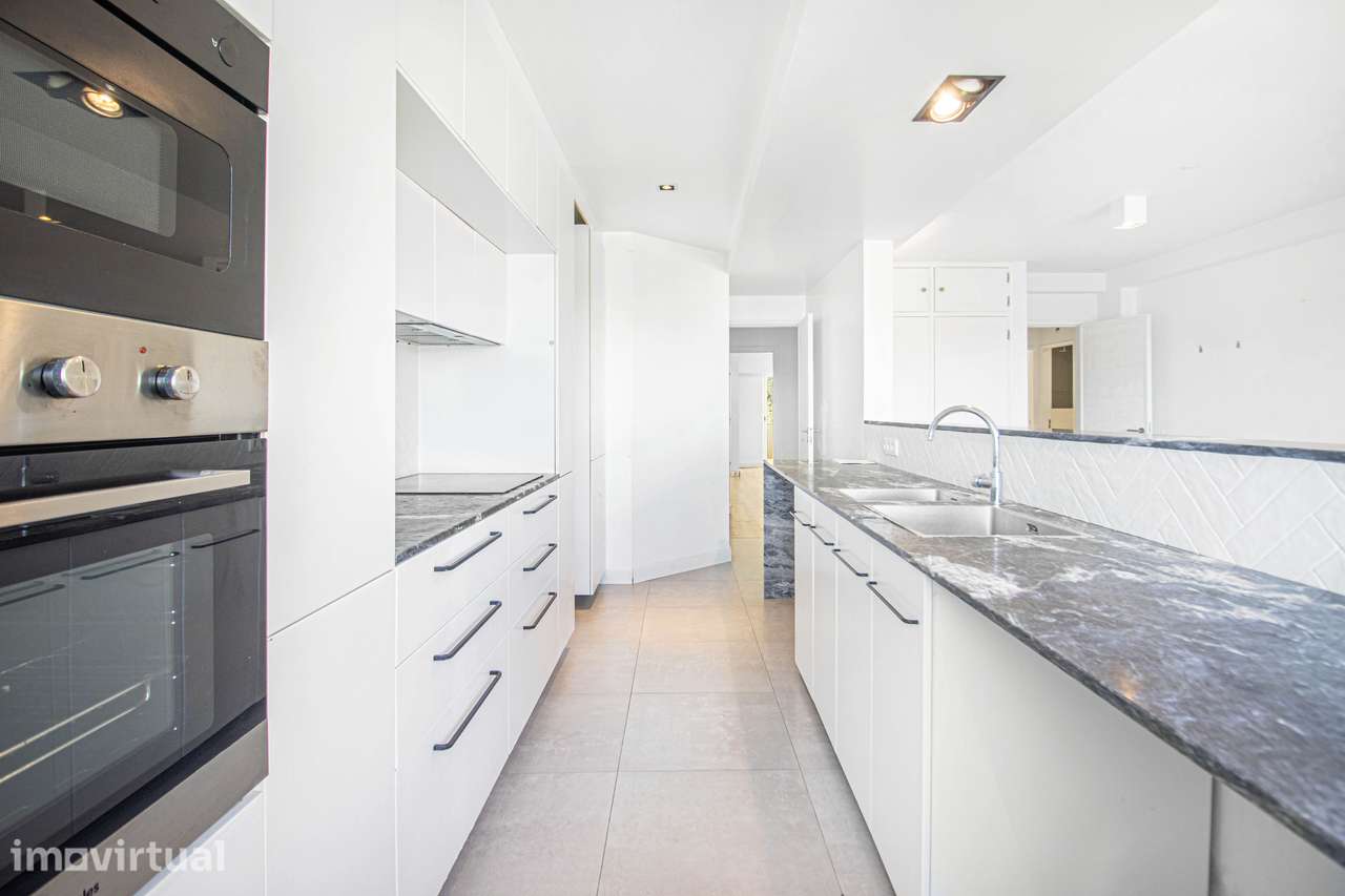 Apartamento T3+1 em Carnaxide - Grande imagem: 3/29