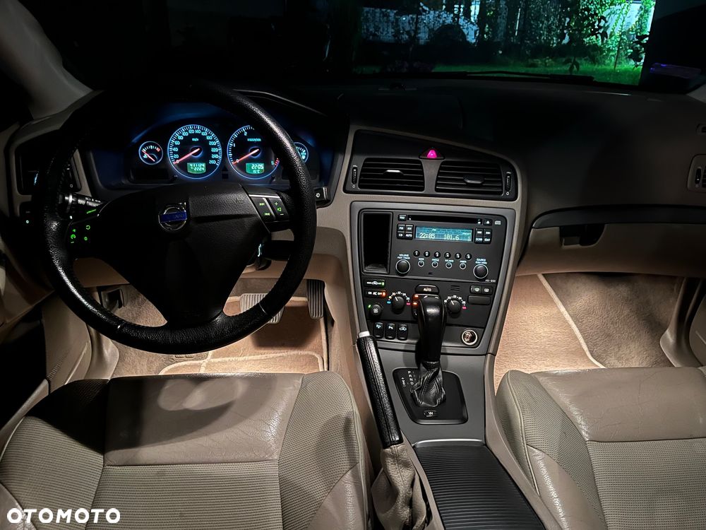 Volvo S60 2.4D Rubin - 38