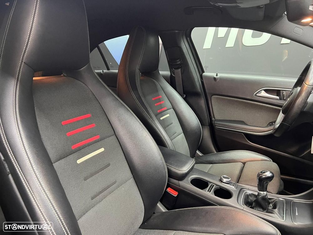 Mercedes-Benz A 180 d AMG Line - 37