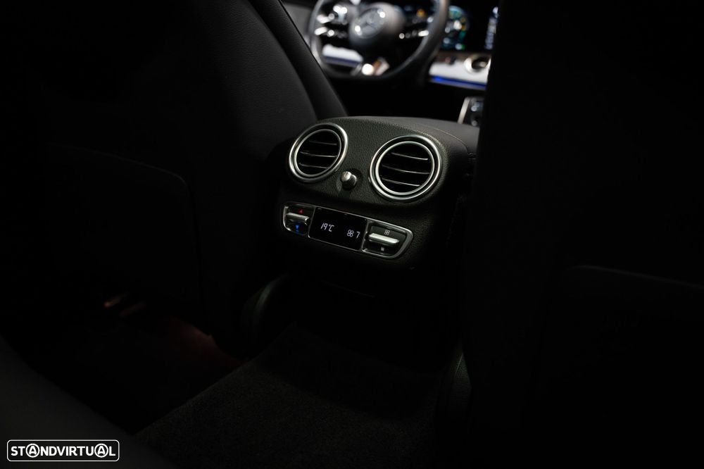 Mercedes-Benz E 300 - 18